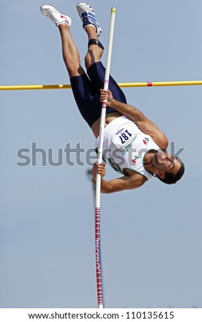 SAINT JOHN, CANADA - AUG 10: Pole vaulter Jose Francisco Gonzalez of Mexico at the North, Central American & Caribbean Masters Track & Field Championships August 10, 2012 in Saint John, Canada.
