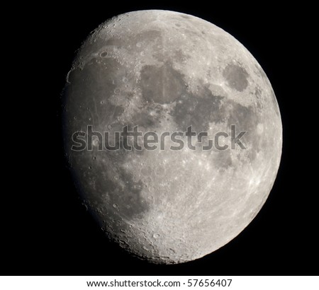 The Moon in 3/4 and high resolution