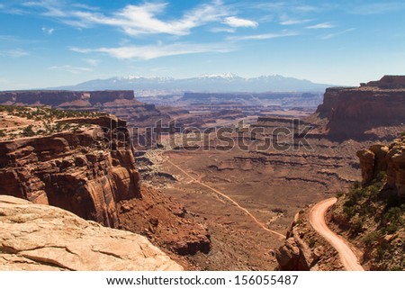 A great way to explore some of the most secluded areas of Canyonland is to drive on the back roads