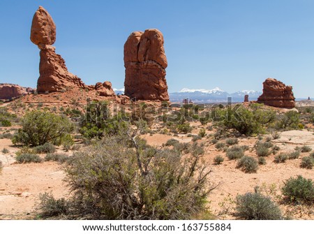 Balanced Rock, one of Arches National park most viewed and photographed formations