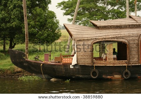 houseboats in kerala. houseboat in kerala