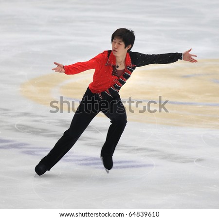 BEIJING-NOV 6: Jinlin Guan of China performs in the Men-Free Skating event of the SAMSUNG Cup of China ISU Grand Prix of Figure Skating 2010 on Nov 6, 2010 in Beijing, China.