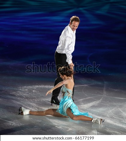 BEIJING-NOV 7: Nora Hoffmann and Maxim Zavozin of Hungary perform in the Gala Exhibition event of the SAMSUNG Cup of China ISU Grand Prix of Figure Skating 2010 on Nov 7, 2010 in Beijing, China.