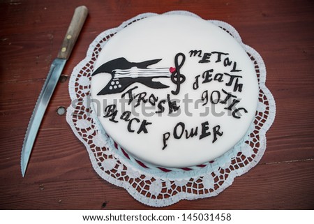 wedding cake with knife
