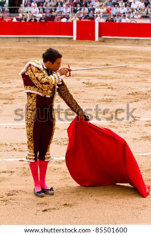 BARCELONA - SEPTEMBER 24: The famous torero Jose Maria Manzanares performs at the last bullfight in Catalonia before the government prohibition, on September 24, 2011 in Barcelona, Spain.