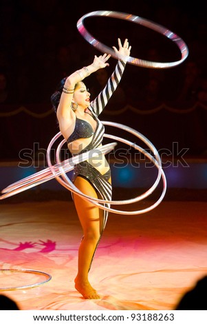 BARCELONA - APRIL 1: Unidentified woman performs during the spectacle Somnis (Dreams) of the circus Italiano on April 1, 2011, in Santa Coloma de Gramanet, Barcelona, Spain.