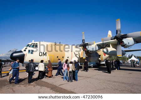 FRA: Photos d'avions de transport - Page 10 Stock-photo-marrakech-morocco-january-moroccan-c-hercules-at-marrakech-air-expo-january-in-47230096