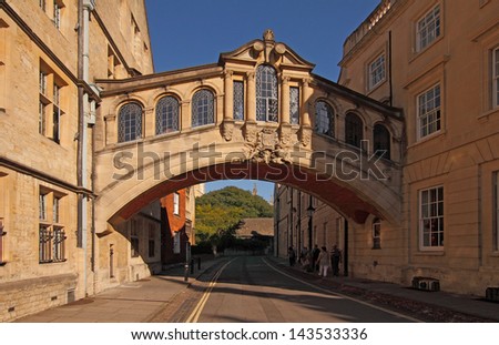 The Bridge of Sighs in Oxford links the old and the new quadrangles of Hertford College.
