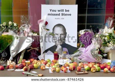 LONDON - OCTOBER 9: Shrine to Steve Jobs outside the Regent Street Apple Store on October 9, 2011 in London. Jobs, former CEO of Apple, died on October 5, 2011 after battling Pancreatic cancer.