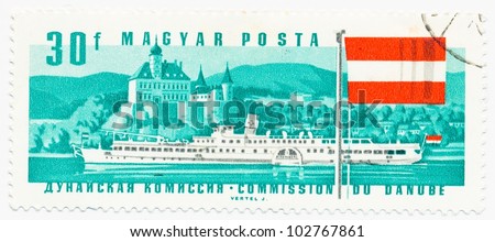 HUNGARY - CIRCA 1967: A stamp printed in the Hungary shows Steamer \