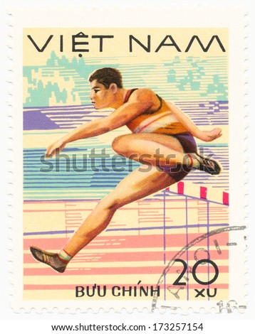 VIET NAM - CIRCA  1978: A stamp printed in Viet Nam shows hurdle race ,  series sports games in Viet Nam, circa 1978