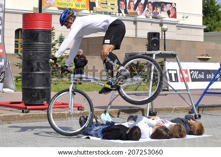 Timur Ibragimov , the champion of Russia on a cycle trial, acts in Tyumen on a holiday the City Day 26.07.2014