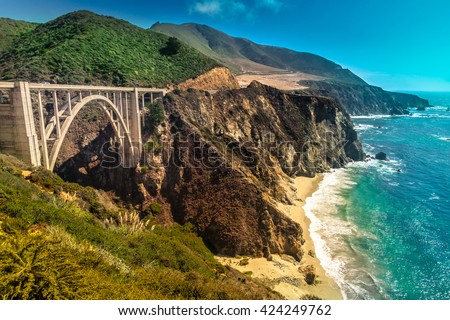 Bixby Creek Bridge on Pacific Coast Highway #1 at the US West Coast traveling south to Los Angeles, Big Sur Area, California