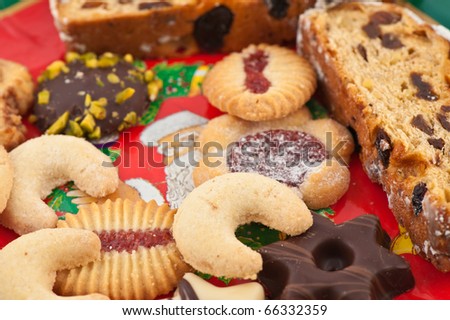 Fruit cake and cookies
