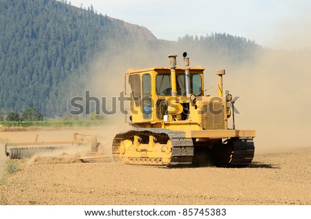 Roller Tractor