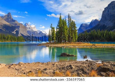 Spirit Island in Maligne Lake in Jasper national park, Alberta, Canada