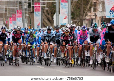 ISTANBUL - APRIL 24 : Teams are racing at 47 th International  Presidential Cycling Tour  April  24, 2011 in Istanbul , Turkey