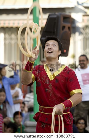 LOS ANGELES CHINATOWN, CA - SEPT 14:  Chinese juggler Haitao, performs in the 2008 Moon Festival in Los Angeles\' Chinatown.
