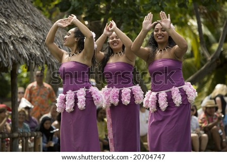 LA\'IE, HI - JULY 26: Students perform Samoan cultural dances at the Polynesian Cultural Center (PCC) in 2008. The PCC is Hawai\'i top paid attraction, and supports BYU students.