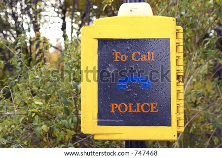 Police call box in central park to reassure park users, new york, America, usa