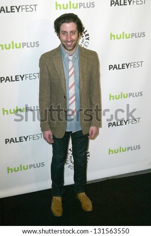 BEVERLY HILLS - MARCH 13: Simon Helberg arrives at the 2013 Paleyfest 