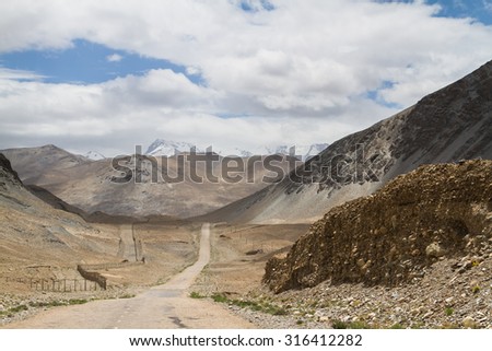 Pamir highway. Marco Polo silk road. Gorno Badakhsan province, Tajikistan. Central Asia Pamir Highway leads from Kyrgyzstan to Murghab via Wakhan valley to Khorog (Afgan border) and then to Dushanbe.