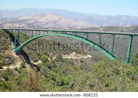 arched bridge