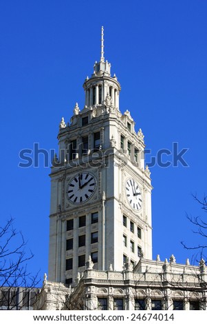 Chicago\'s Wrigley Building, framed with clear blue sky