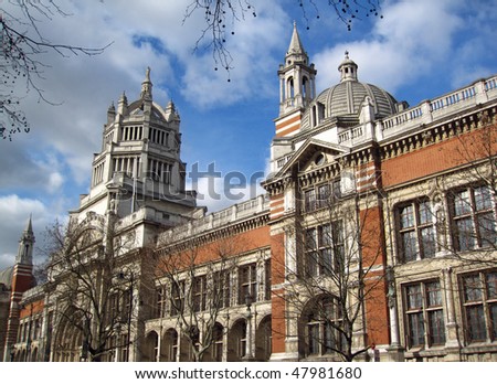 Attractive British Architecture at the Victoria and Albert museum in London