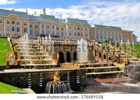Petergof, Russia - May 27, 2013: The Grand Cascade In Peterhof Palace.