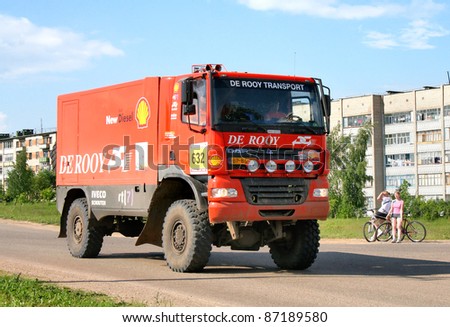 ELABUGA, RUSSIA - JUNE 14: Toine van Oorschot\'s DAF CF (No. 632, Team De Rooy) competes at the Rally Transorientale 2008 on June 14, 2008 in Elabuga, Tatarstan, Russia.