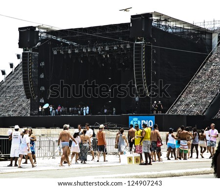 RIO DE JANEIRO - DEC 31, 2012 Main stage concert preparations for New Years Eve celebrations  at Copacabana beach on December 31, 2012