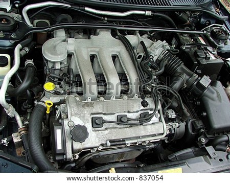 Four cylinder auto engine