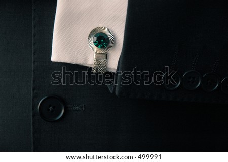 Green collar-button