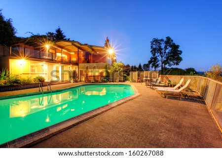 Luxury Large Home Grounds With Swimming Pool. Summer Northwest Evening. Lake Washington View. Seattle.