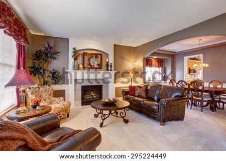 Traditional living room in elegant home with the perfect decor.