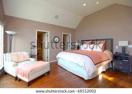 Master bedroom with modern design with pink and brown