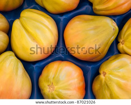 Pear-shaped green tomatoes