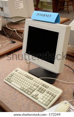Library computers allow anyone to access internet