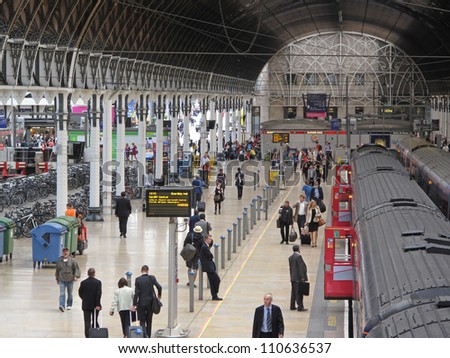 London, Uk - July 19: Interior Of Paddington Train Station On July 19, 2012, London, Uk. Train Station Has Recently Been Modernized, It\'S Terminal For The Dedicated Heathrow Express Airport Service.