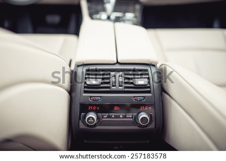air conditioning and car ventilation system for passengers, design details of modern car