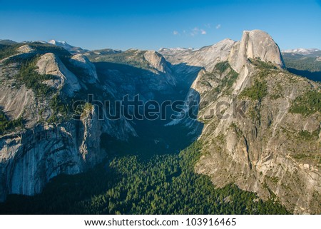 A view of Yosemite Valley from Glacier Point in Yosemite National Park