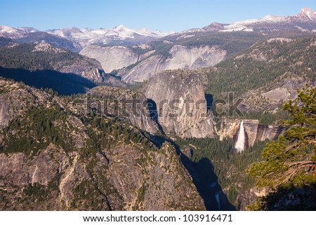 A view from Glacier Point in Yosemite National Park