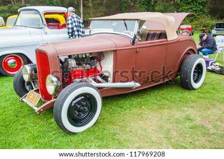 SAN FRANCISCO - SEPTEMBER 29: A 1932 Ford Roadster is on display during the 2012 Jimmy\'s Old Car Picnic in Golden Gate Park in San Francisco on September 29, 2012
