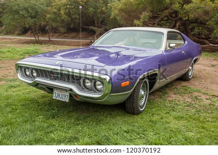 SAN FRANCISCO - SEPTEMBER 29: A 1972 Plymouth Satellite  is on display during the 2012 Jimmy\'s Old Car Picnic in Golden Gate Park in San Francisco on September 29, 2012