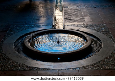 round fountain