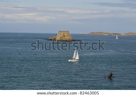 France, Saint Malo, Fort Du Petit-Be and in foreground a diving platform from a pool that can be use only by low tide