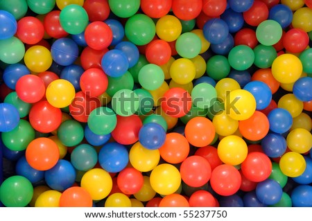 A pile of colorful plastic balls