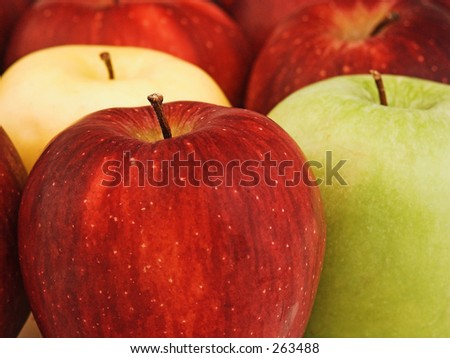 A display of mixed apples, Red Delicious, Golden Delicious, Granny Smith