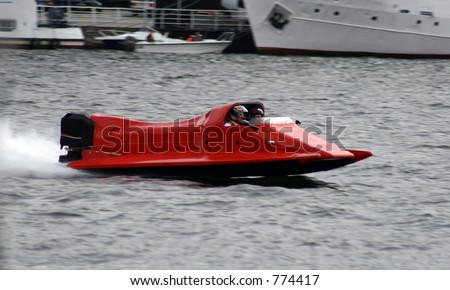 Very very fast boat